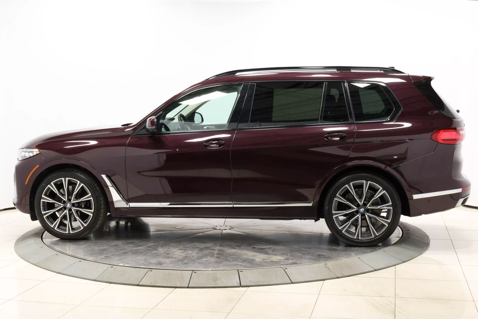 2022 Bmw X7 - Image 5