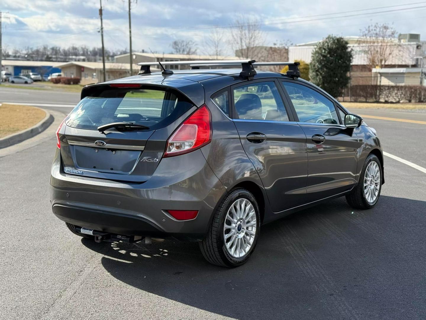 2015 Ford Fiesta Titanium photo 4