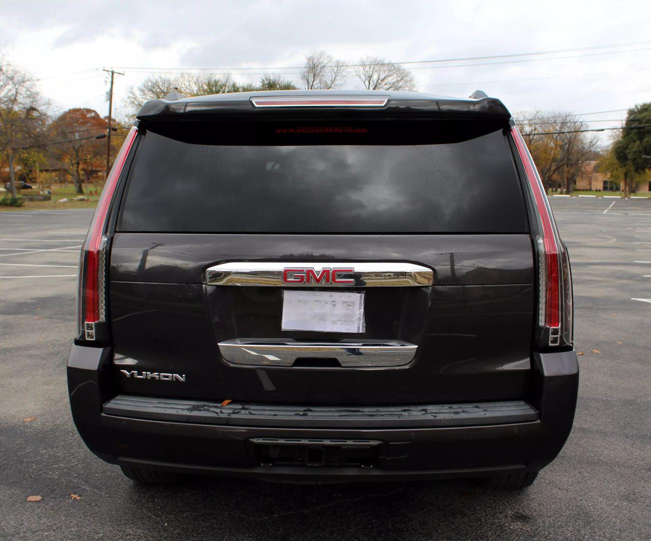 2016 GMC Yukon SLT photo 12