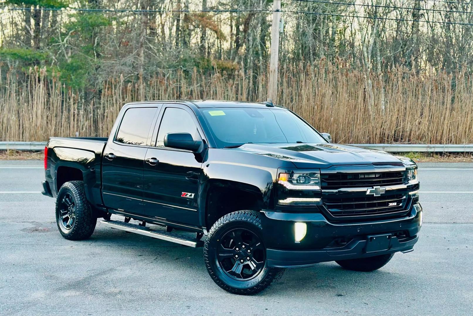 2018 Chevrolet Silverado 1500 LTZ Z71 photo 3