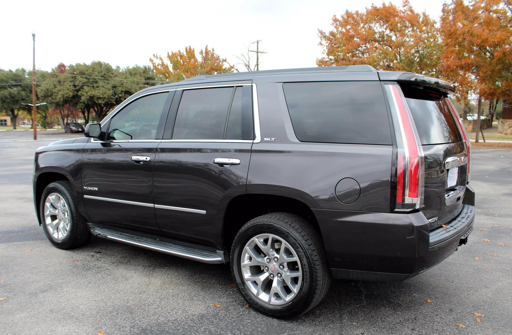 2016 GMC Yukon SLT photo 14