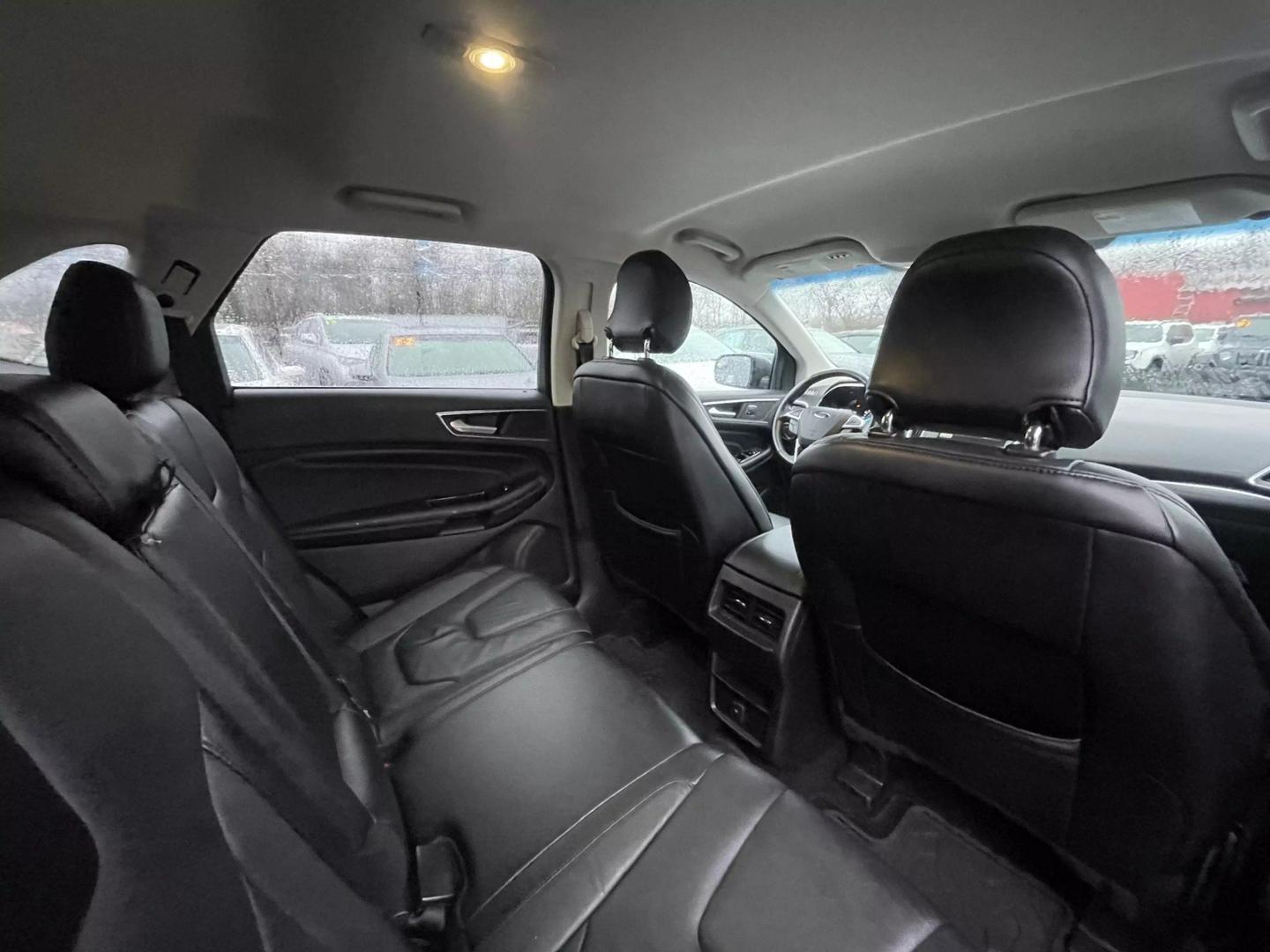 2015 Ford Edge Titanium photo 57