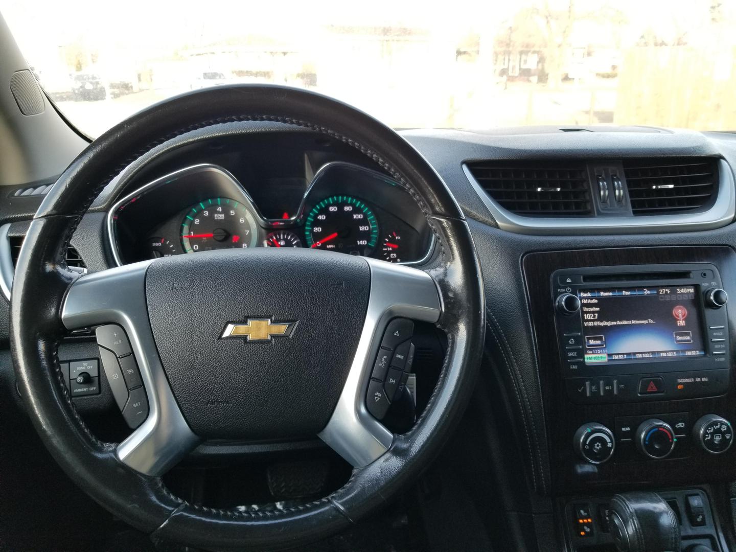 2015 Chevrolet Traverse 1LT photo 16