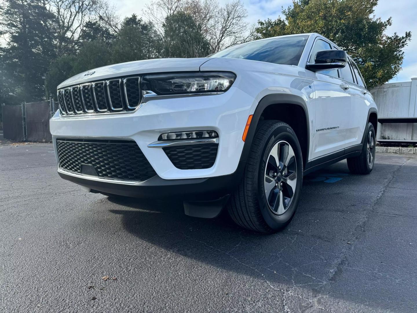 2023 Jeep Grand Cherokee 4xe photo 6