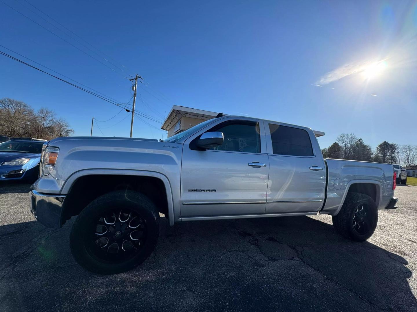 2015 GMC Sierra 1500 SLT photo 3