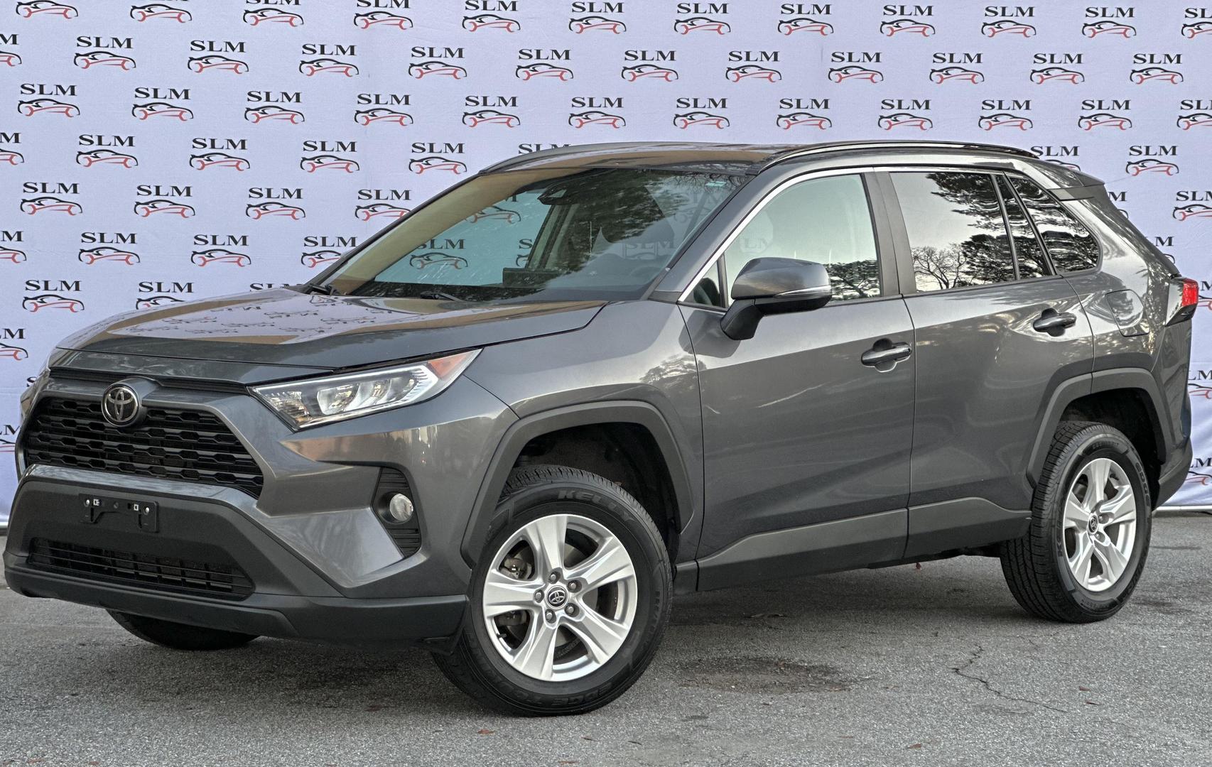 2021 Toyota RAV4 XLE photo 15