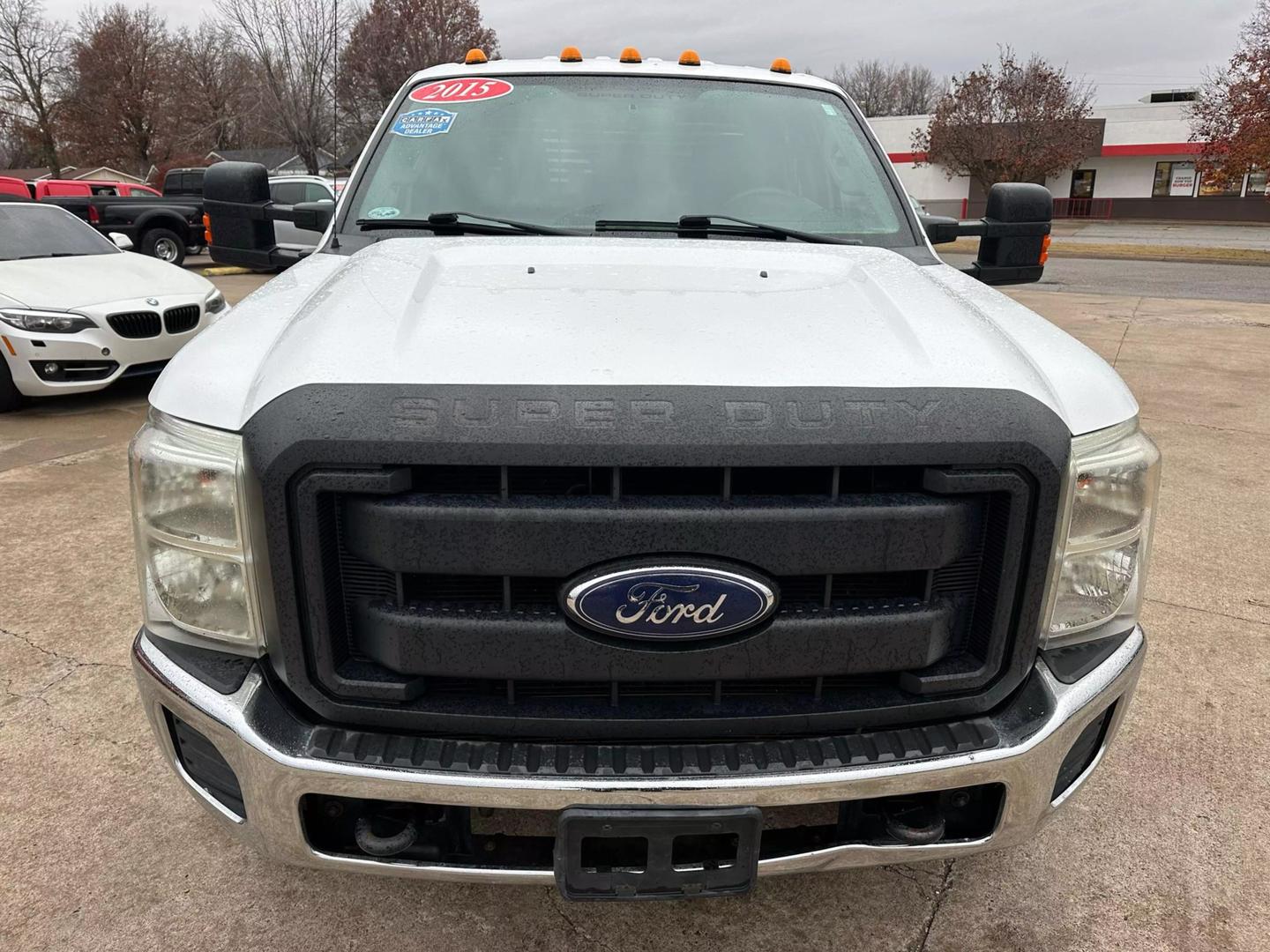 2015 Ford F-350 Super Duty Chassis Cab XL photo 4