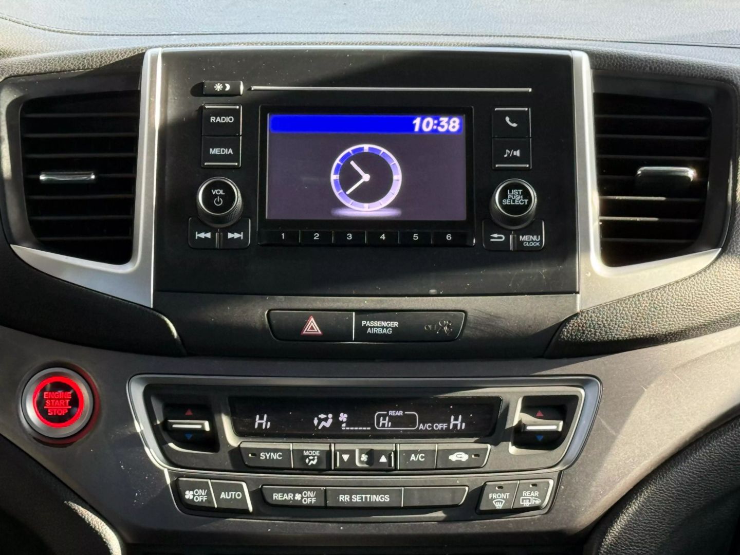 2019 Honda Ridgeline - Image 28