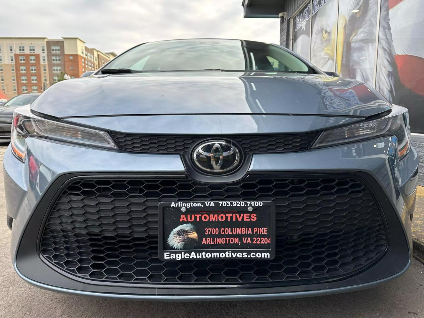 2021 Toyota Corolla LE photo 8