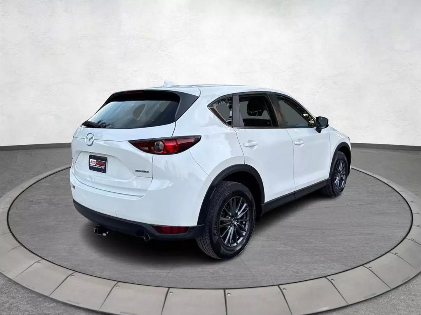 2021 Mazda CX-5 Sport photo 3