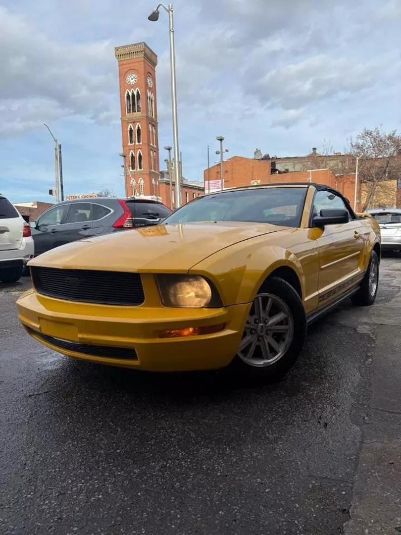 2006 Ford Mustang null photo 3