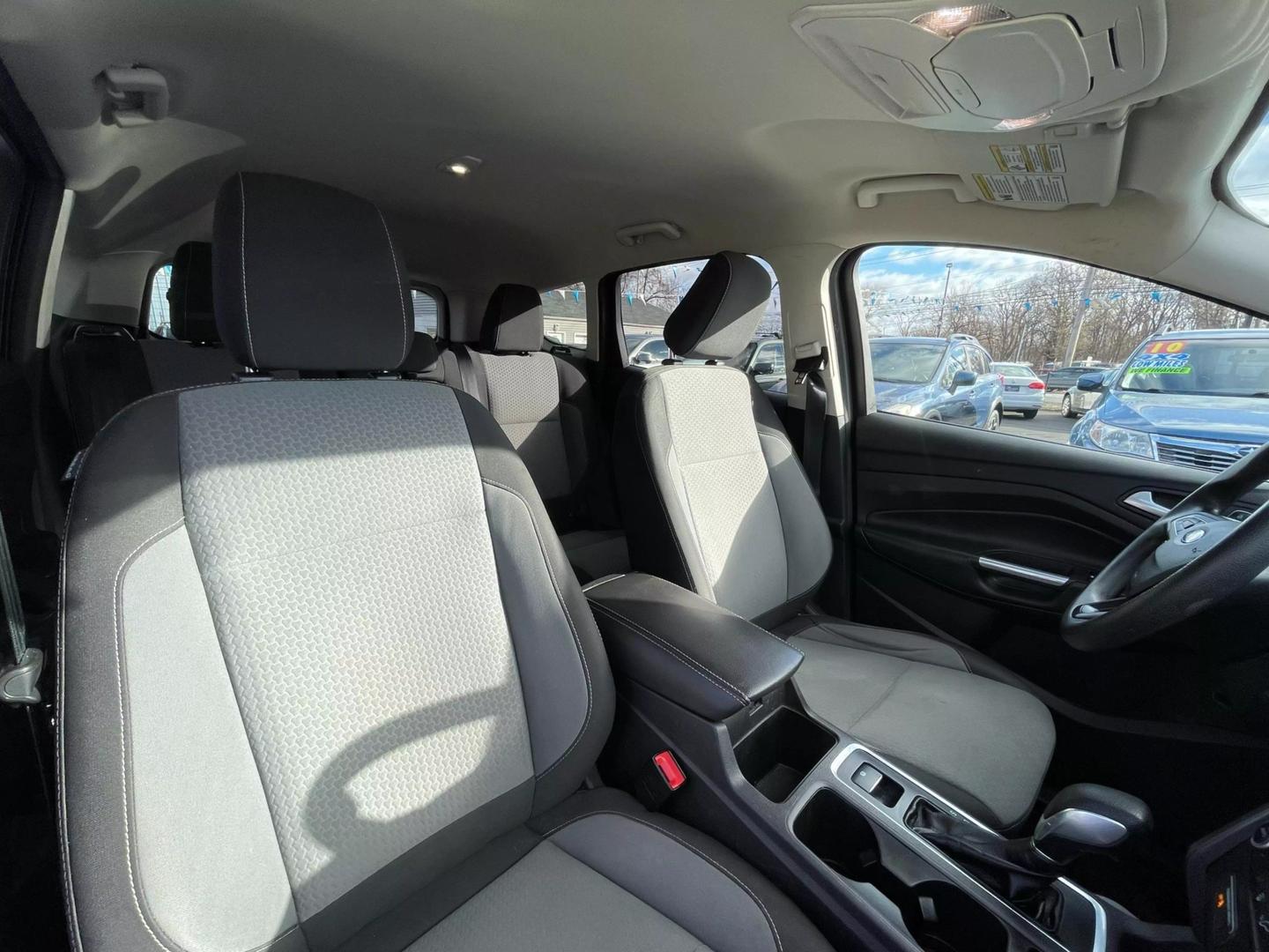 2019 Ford Escape SE photo 53