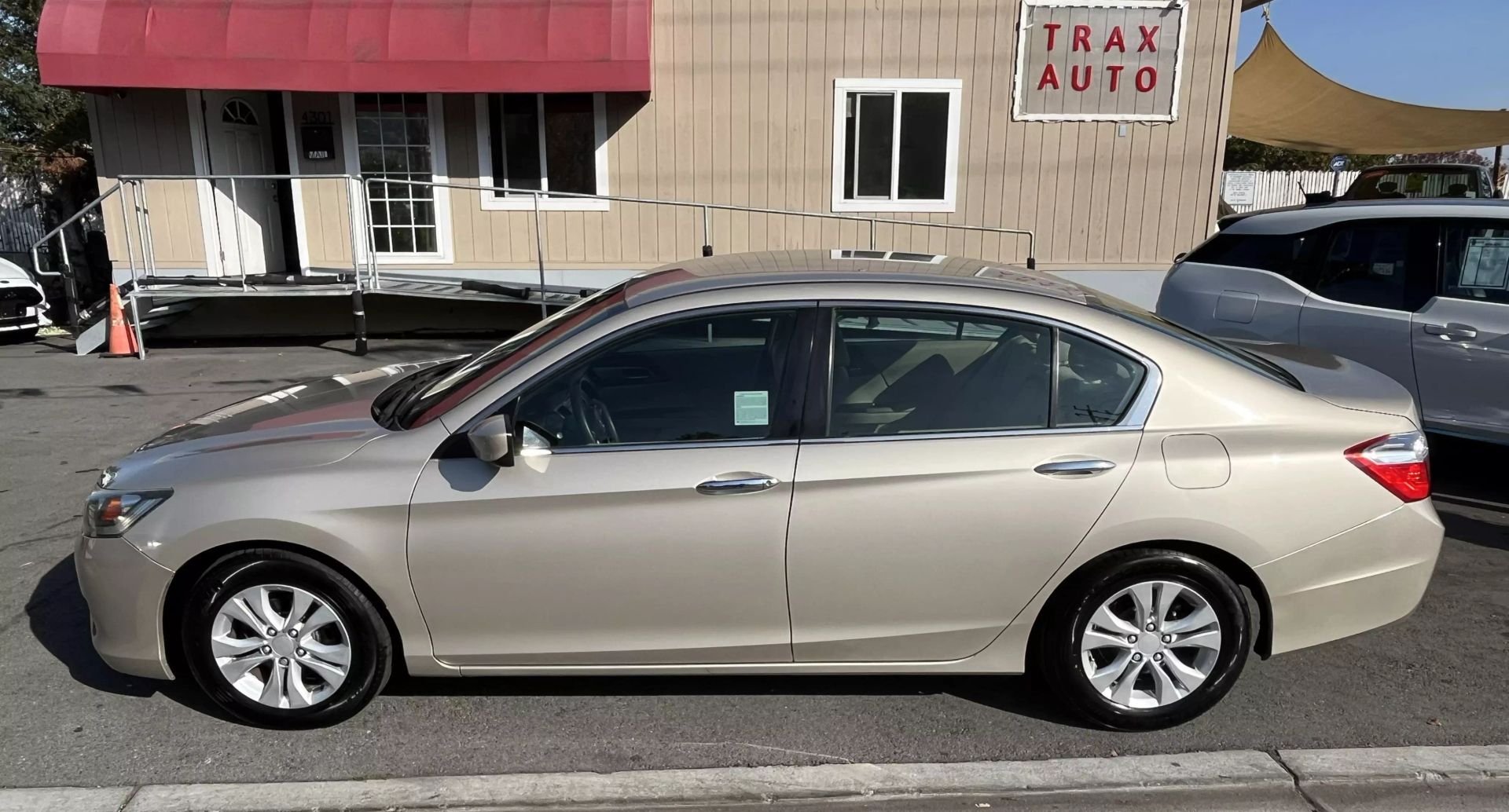 2014 Honda Accord  Vin: 1hgcr2f31ea078418 Stock Id: 078418 - Image 4