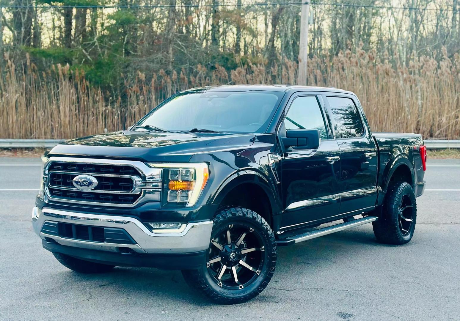 2022 Ford F-150 XLT photo 3