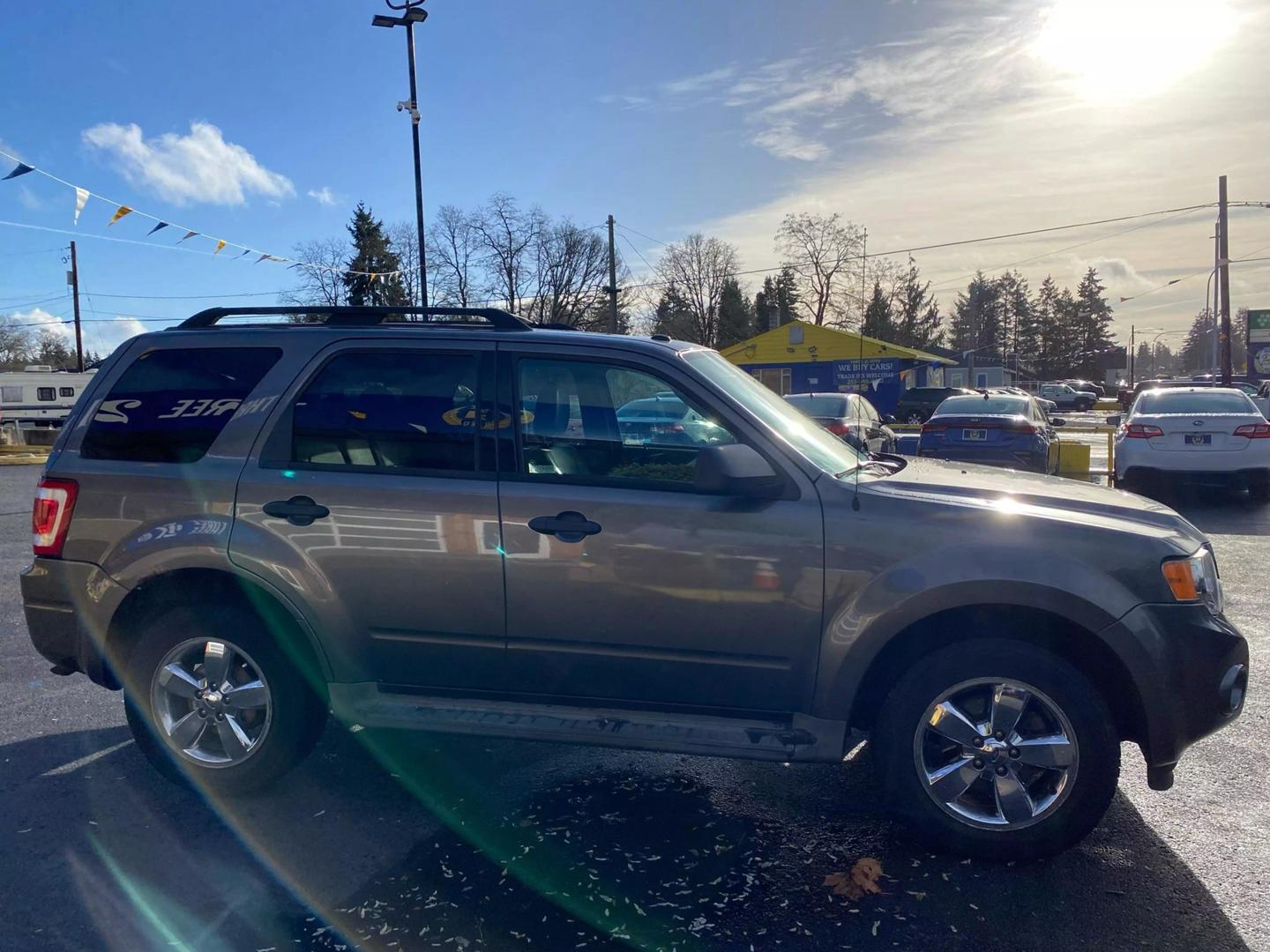 2010 Ford Escape XLT photo 6