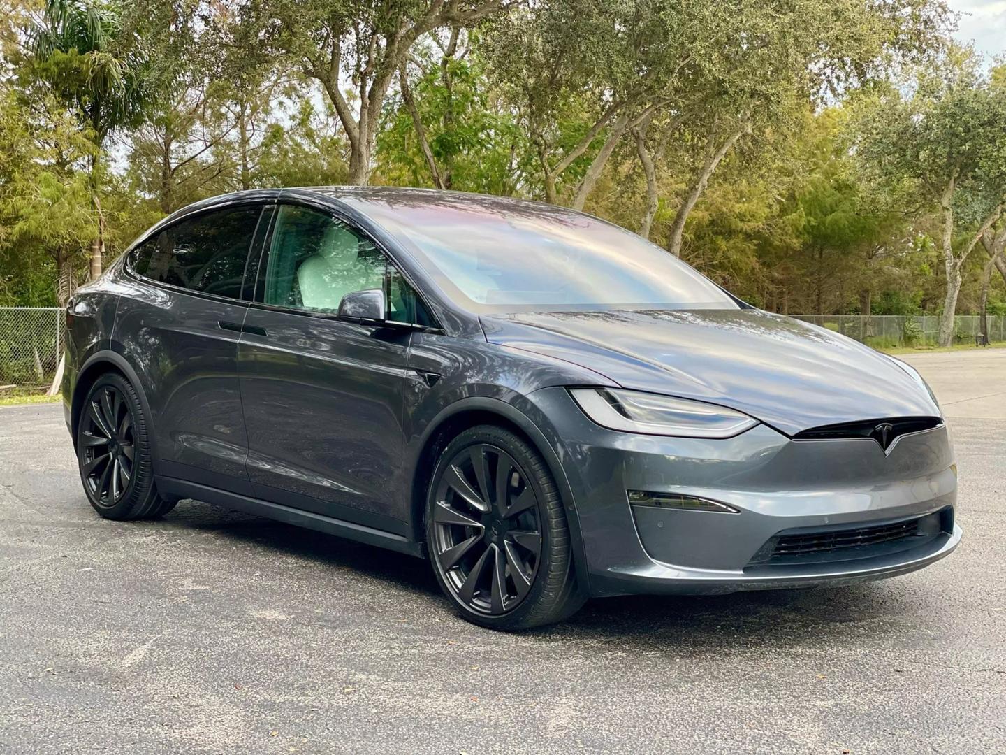 2023 Tesla Model X Long Range photo 4