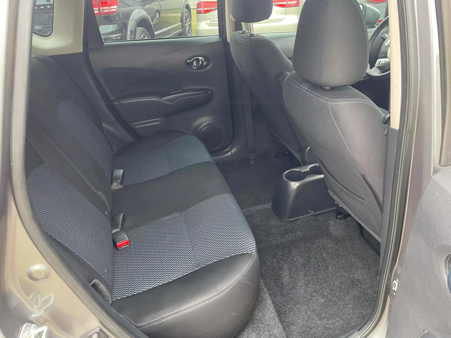 2018 Nissan Versa Note SV photo 8