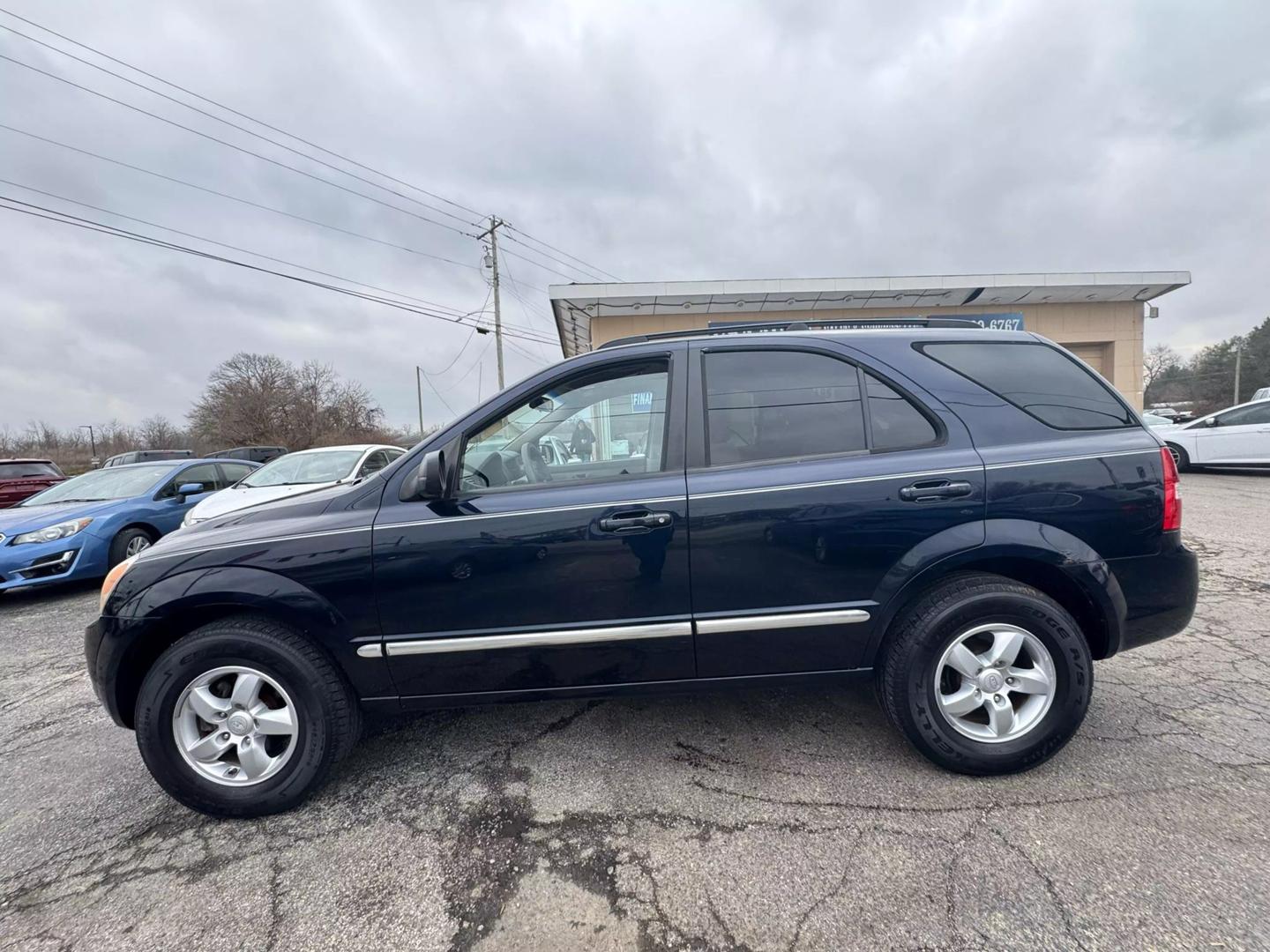 2008 Kia Sorento LX photo 3