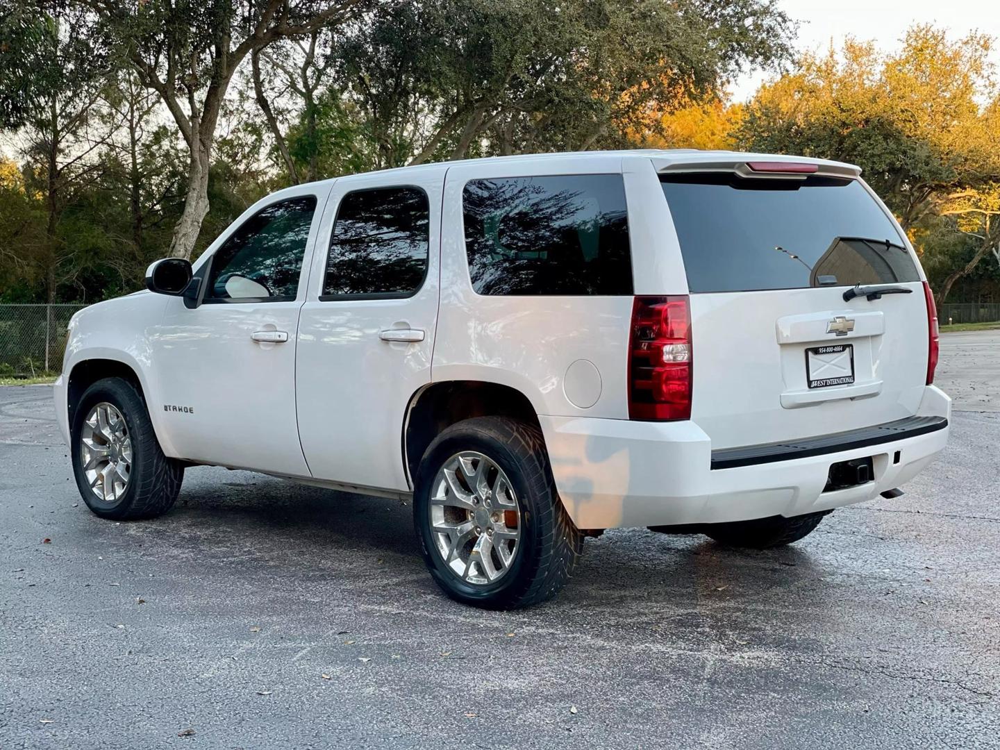 2009 Chevrolet Tahoe LS photo 8