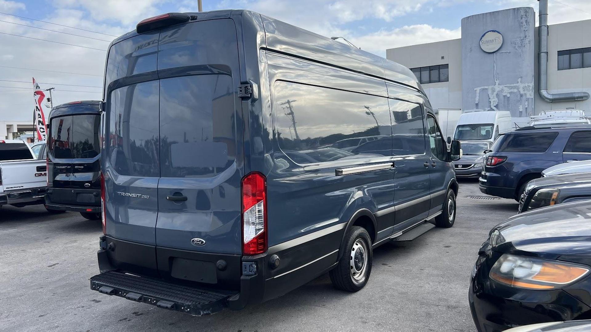 2019 Ford Transit Van Base photo 3