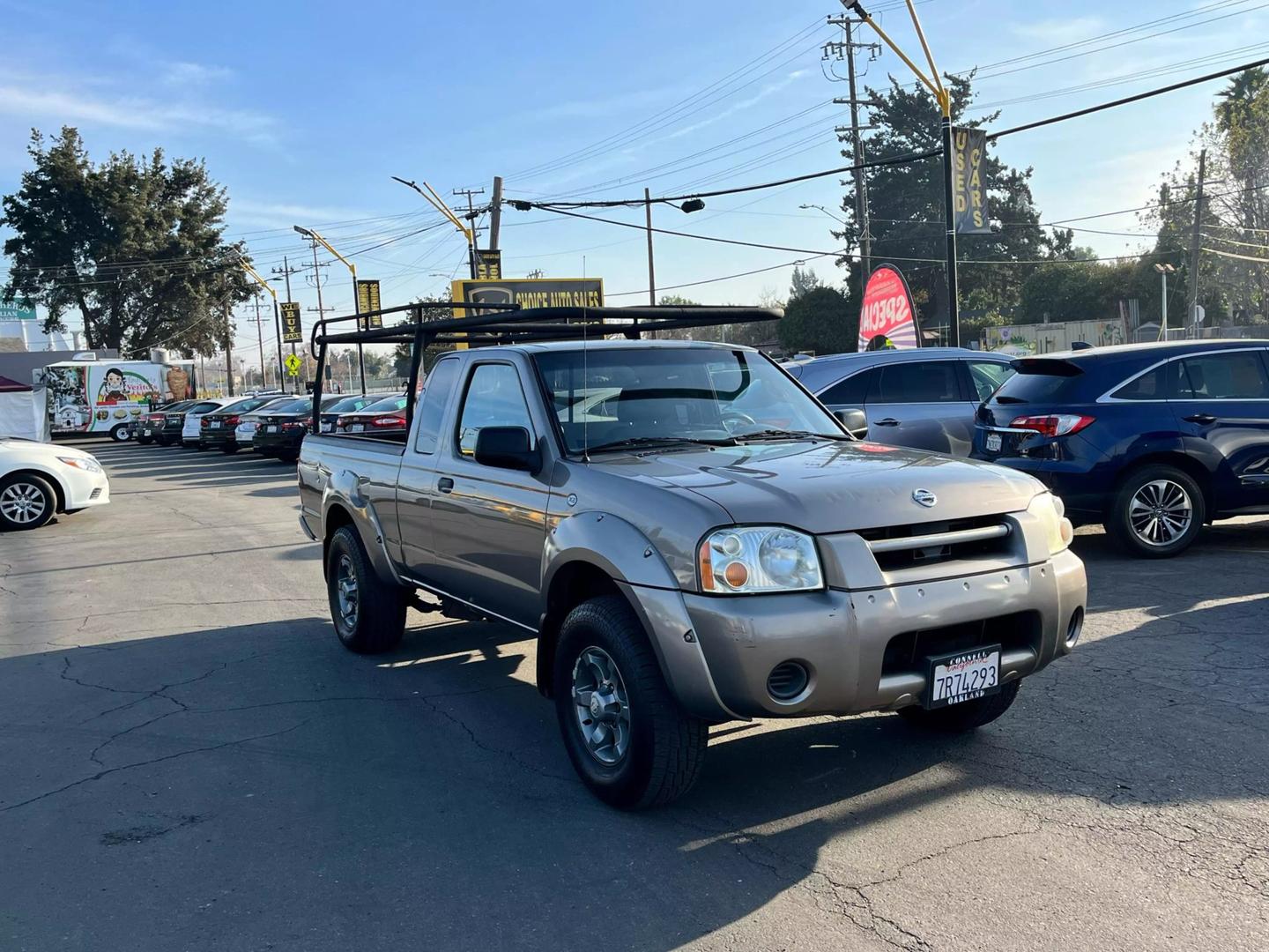 2004 Nissan Frontier XE photo 8