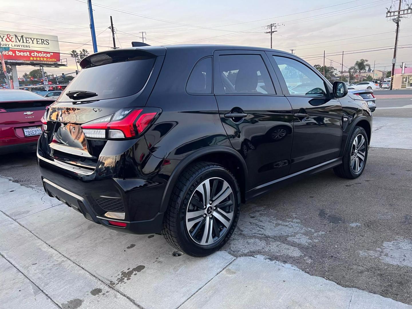 2021 Mitsubishi Outlander Sport ES photo 4