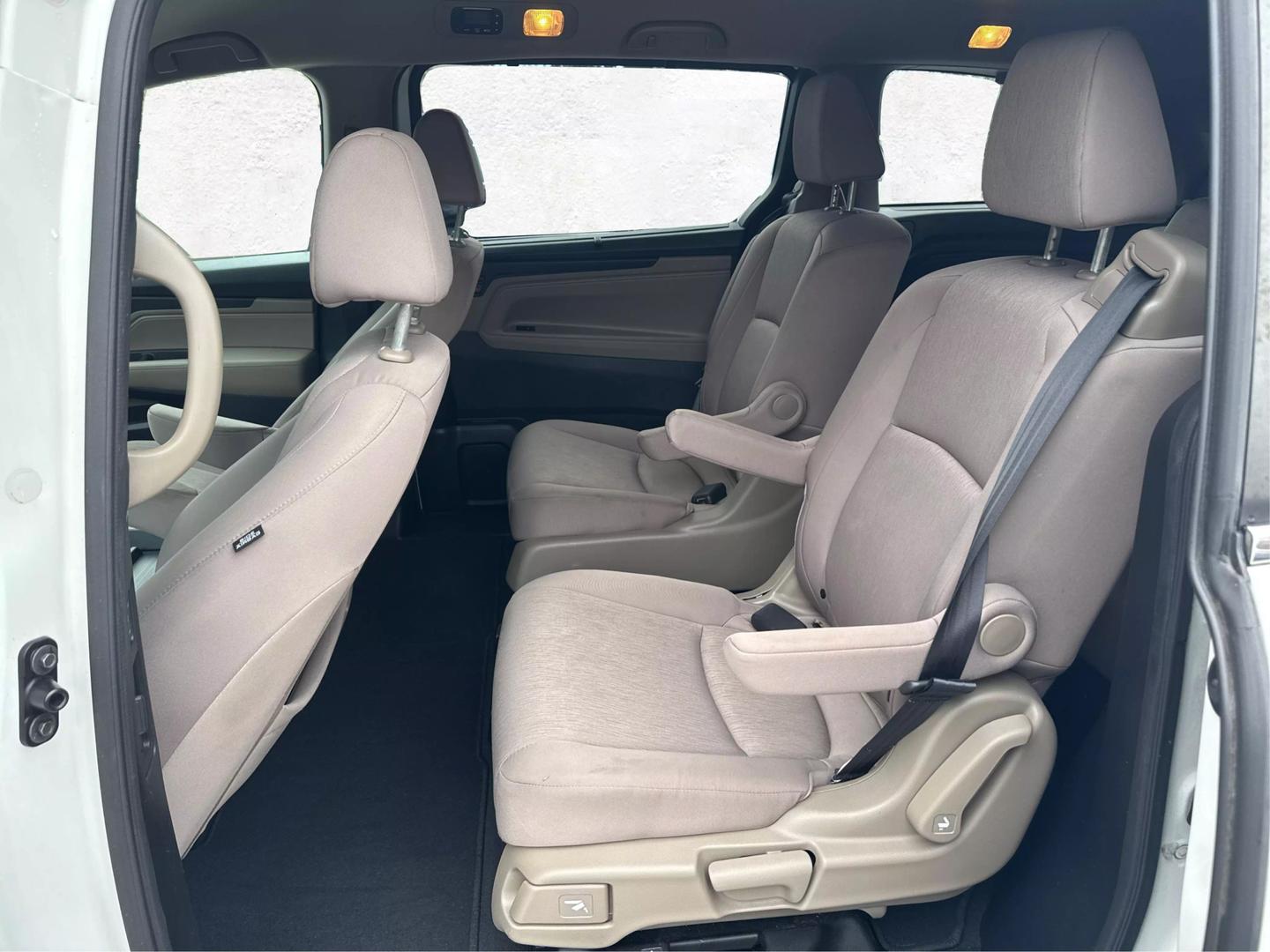 2020 Honda Odyssey EX photo 10