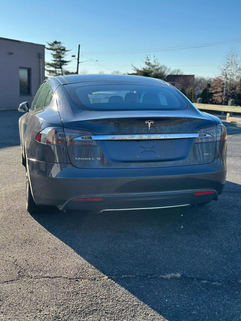 2015 Tesla Model S 85D photo 5