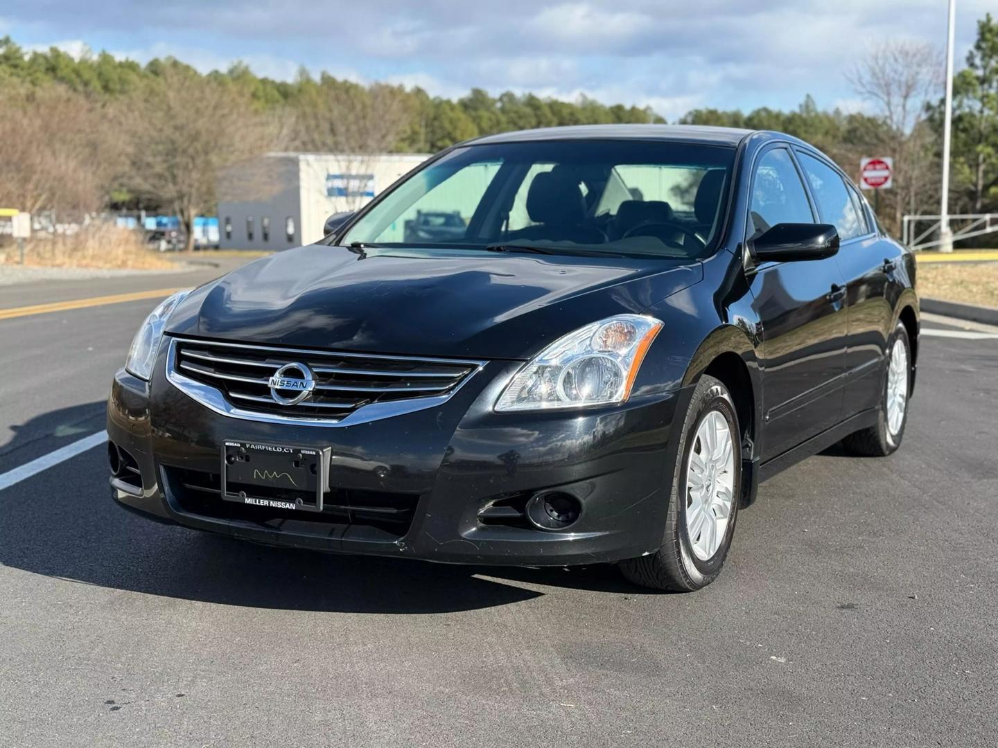 2010 Nissan Altima S photo 11