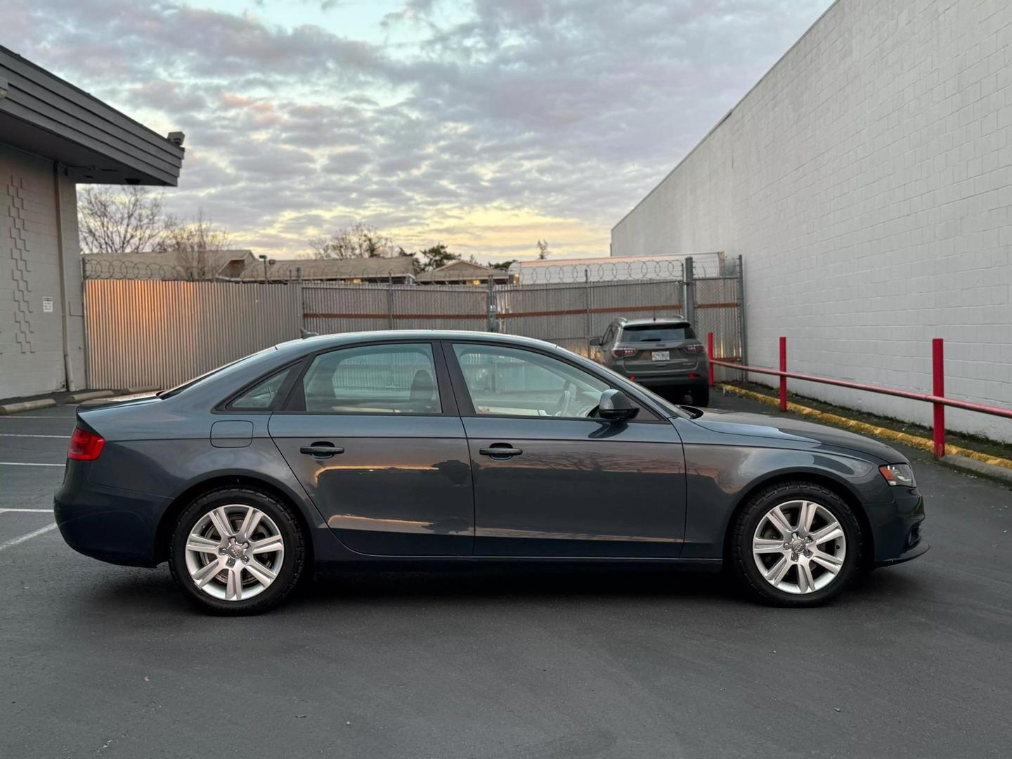 2009 Audi A4 Premium photo 4