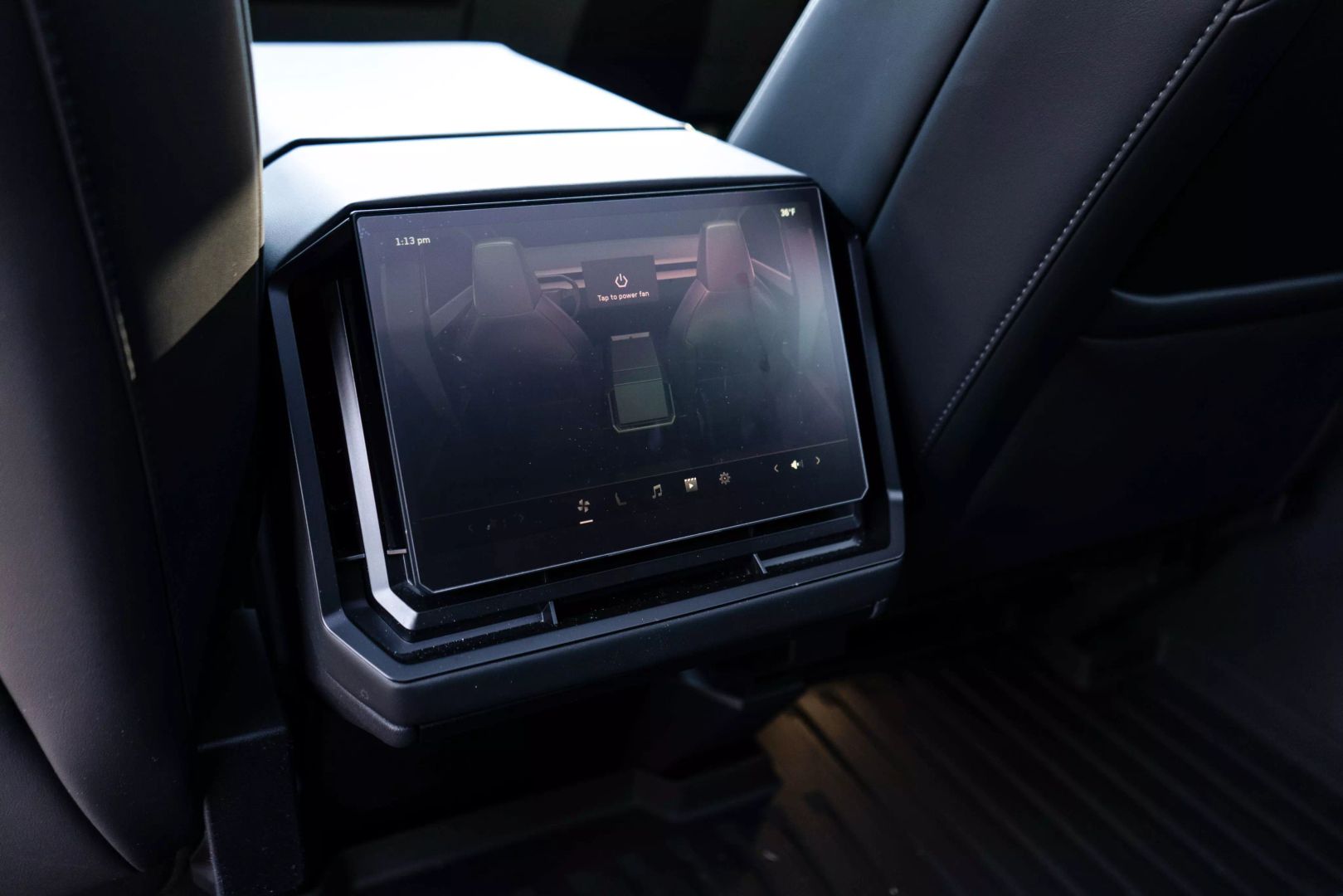 2024 Tesla Cybertruck - Image 48