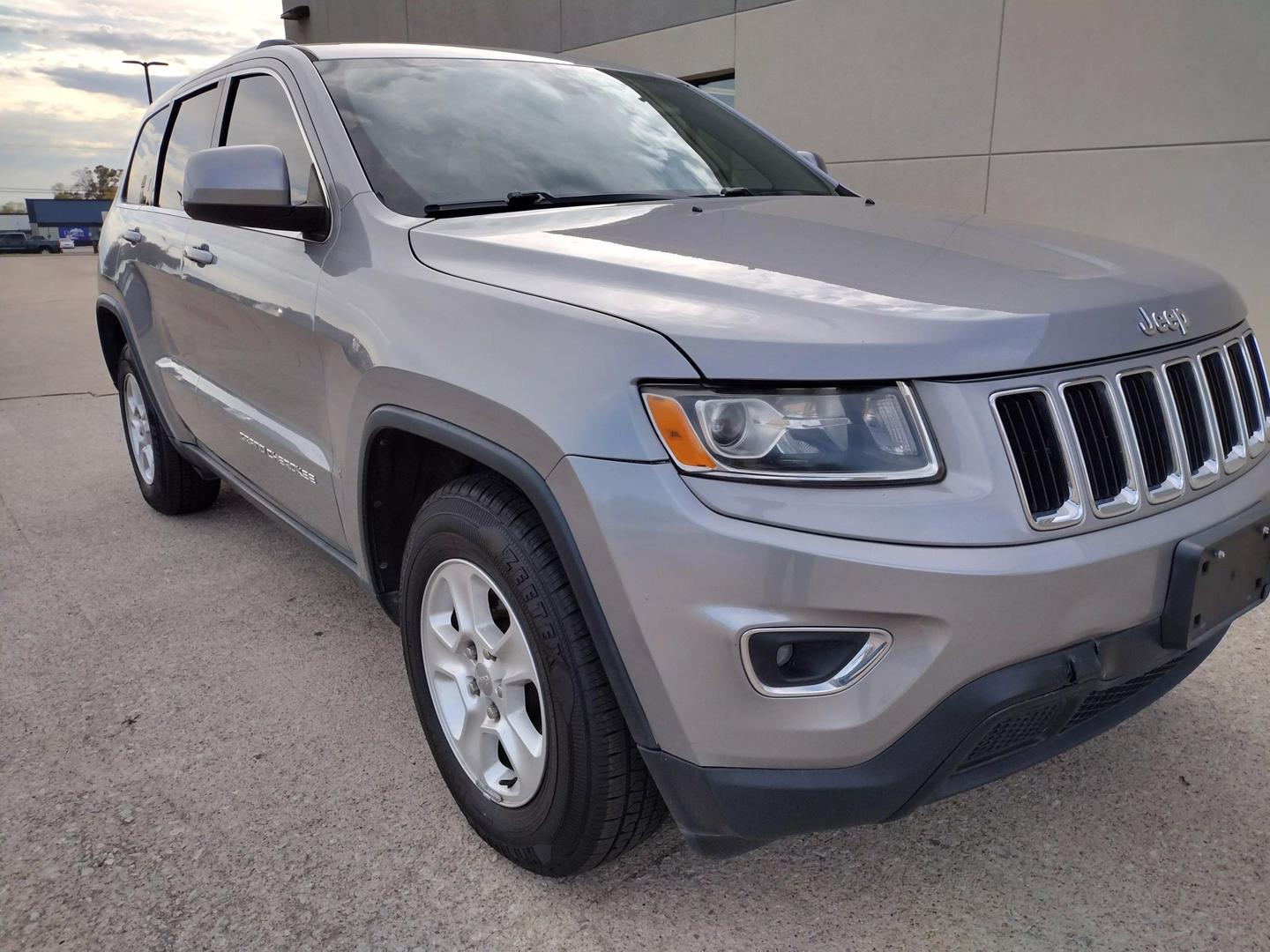 2015 Jeep Grand Cherokee Laredo E photo 20