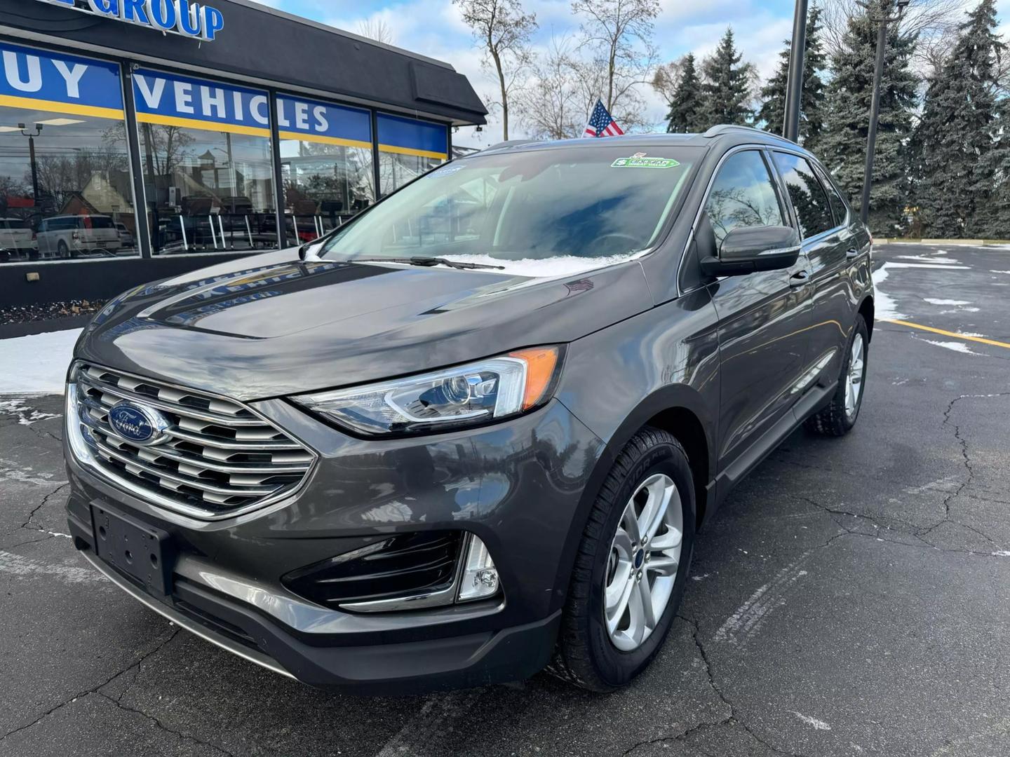 2020 Ford Edge SEL photo 3