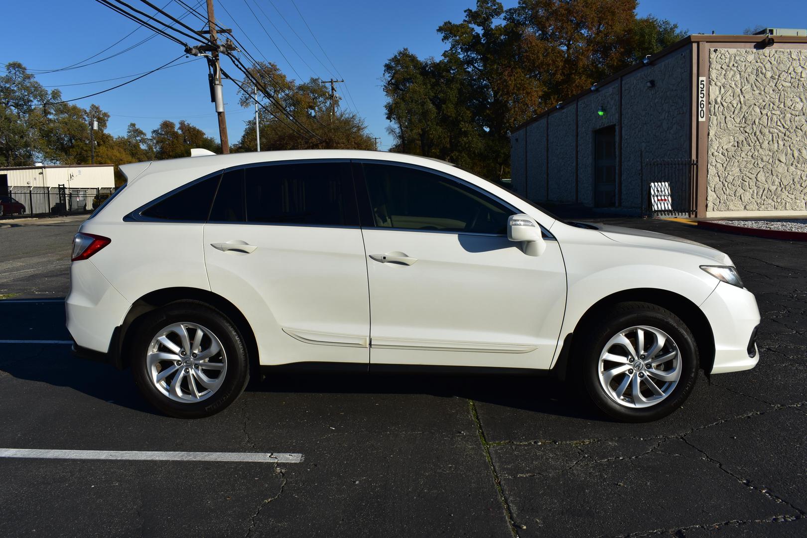 2016 Acura RDX null photo 16