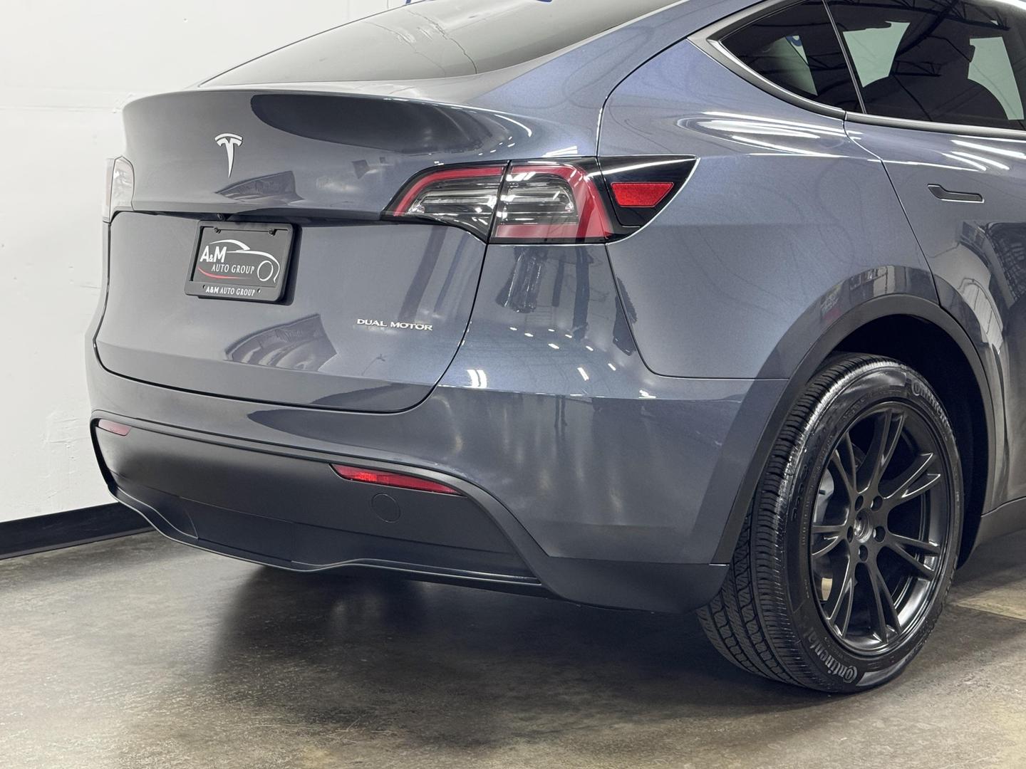 2023 Tesla Model Y Long Range photo 6