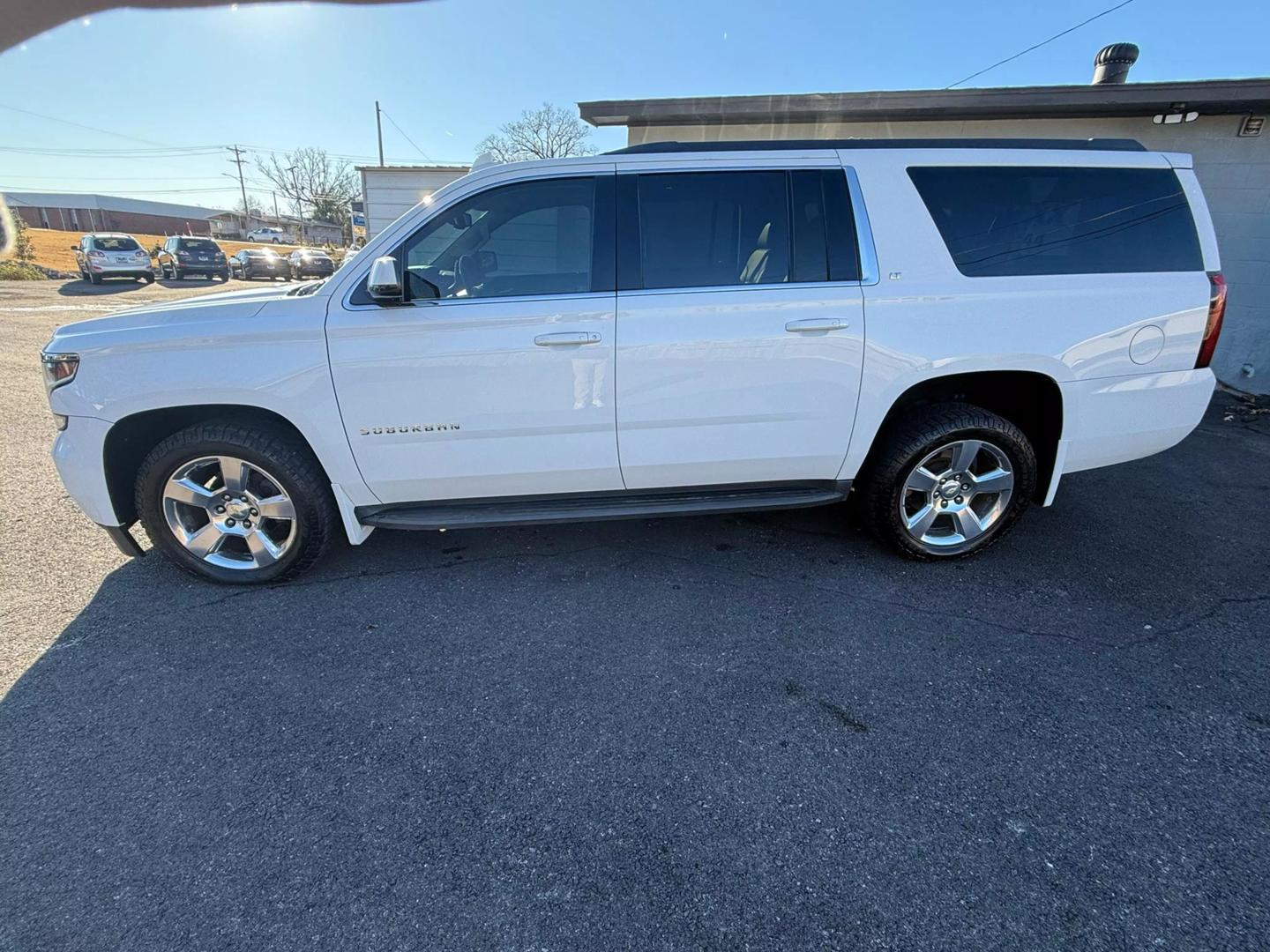 2016 Chevrolet Suburban LT photo 8