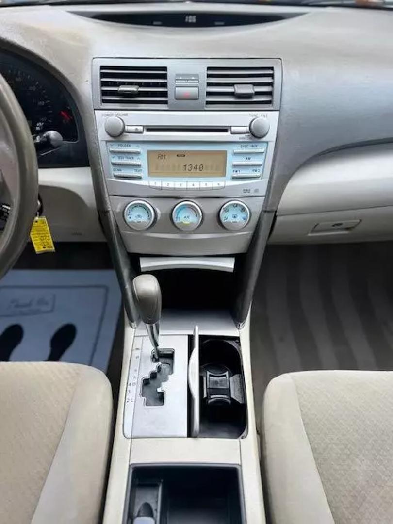 2007 Toyota Camry LE photo 3