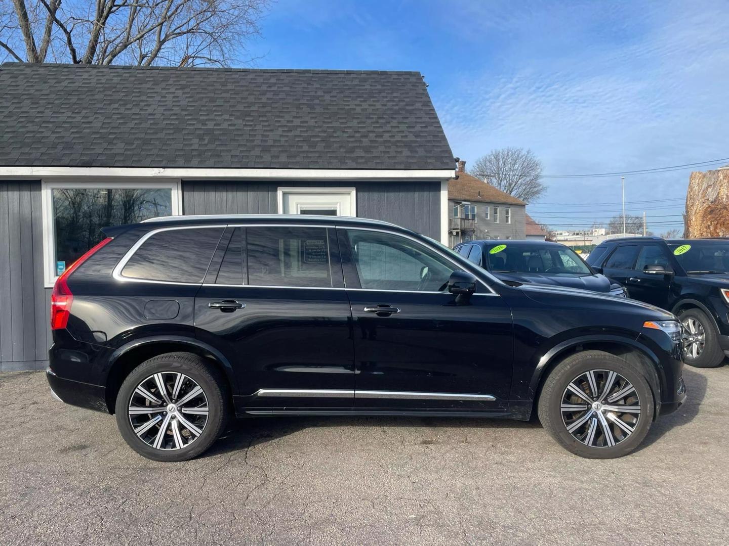 2022 Volvo XC90 Inscription photo 2