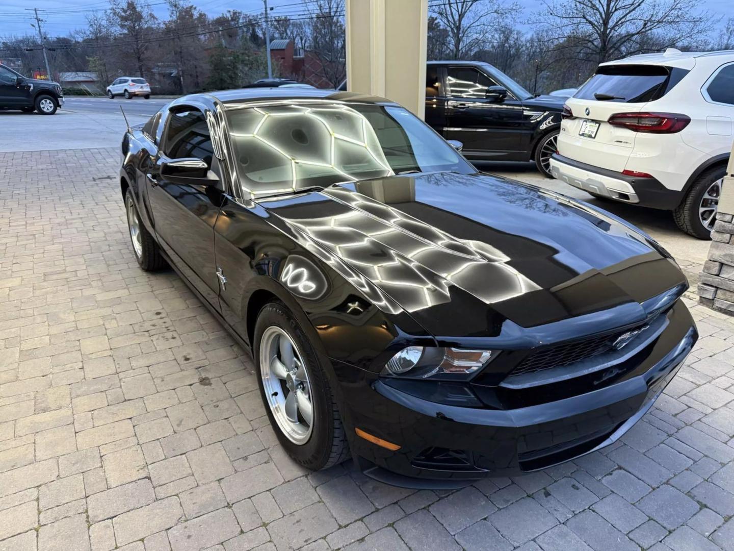 2011 Ford Mustang V6 photo 38