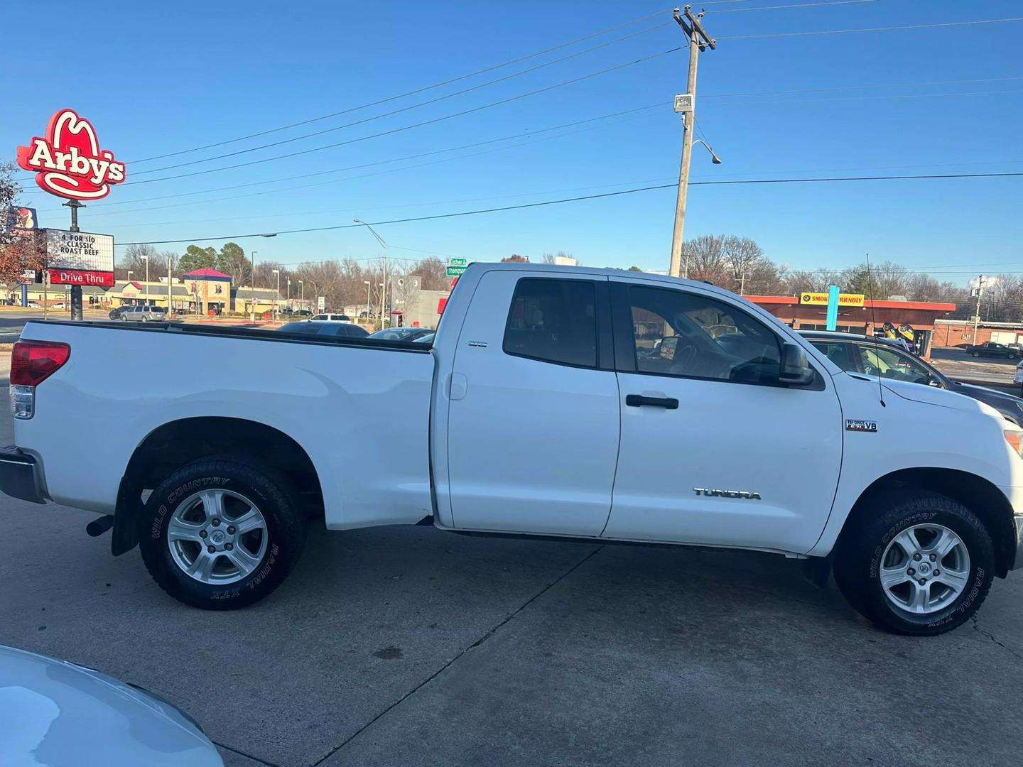 2010 Toyota Tundra Tundra Grade photo 4