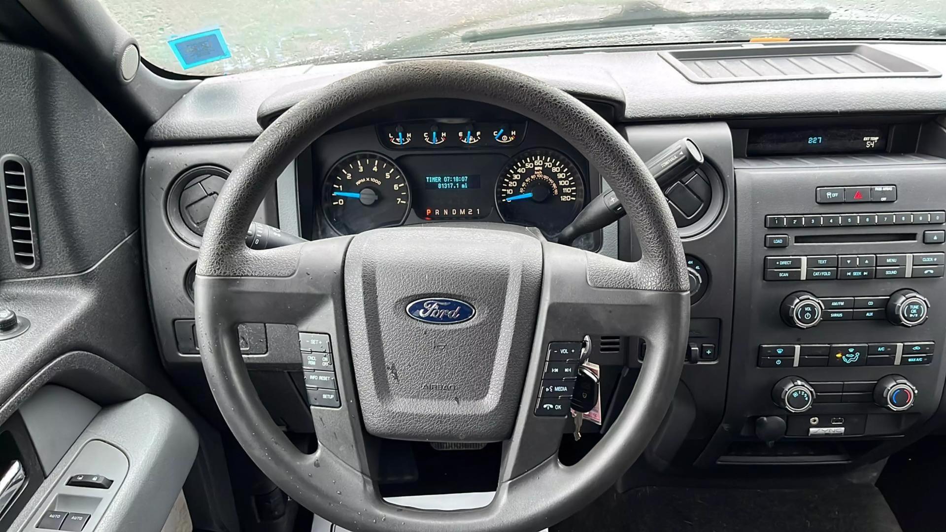 2014 Ford F-150 STX photo 15