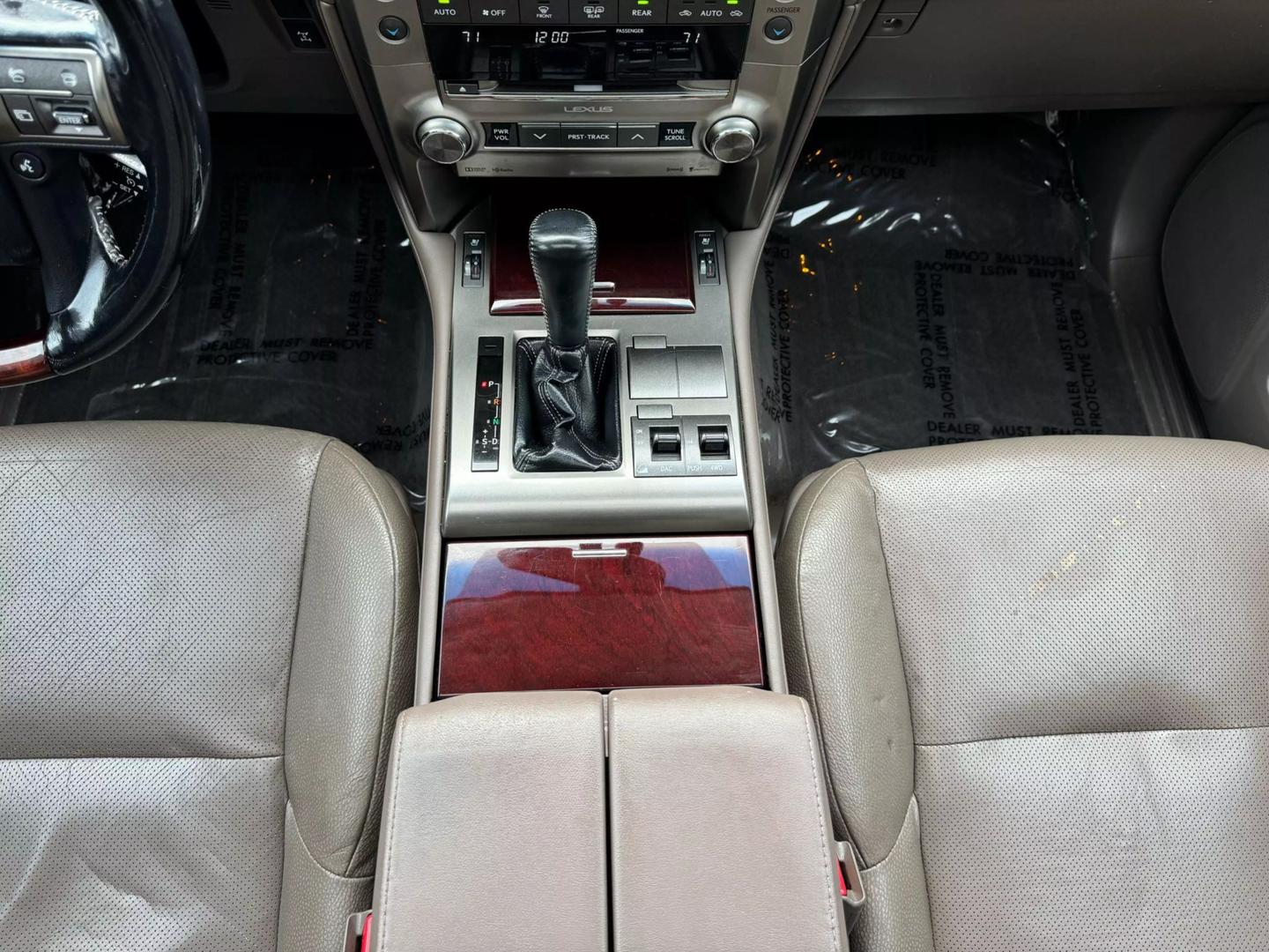 2016 Lexus GX Base photo 19