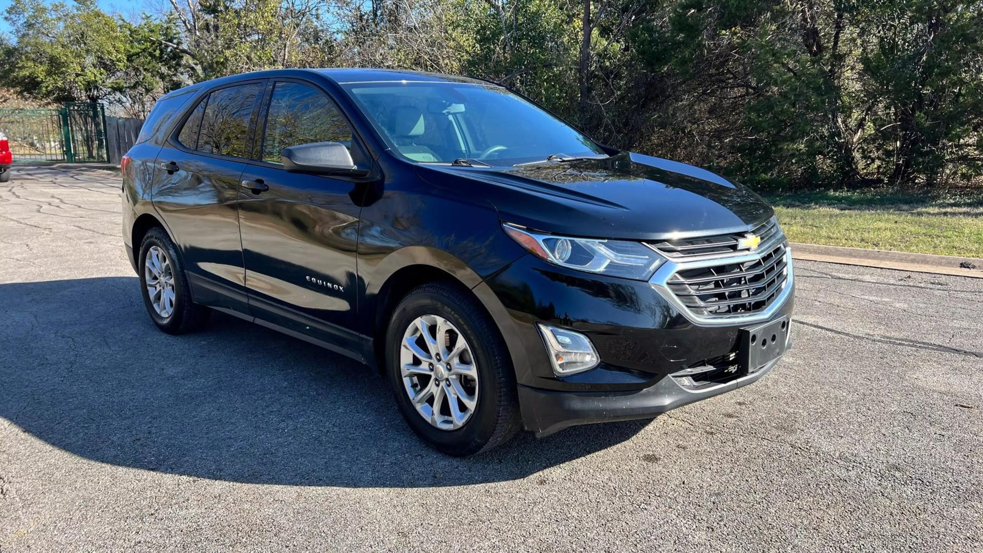 2019 Chevrolet Equinox LS photo 7