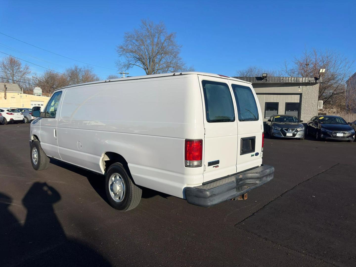 2014 Ford E-Series Econoline Van Commercial photo 3