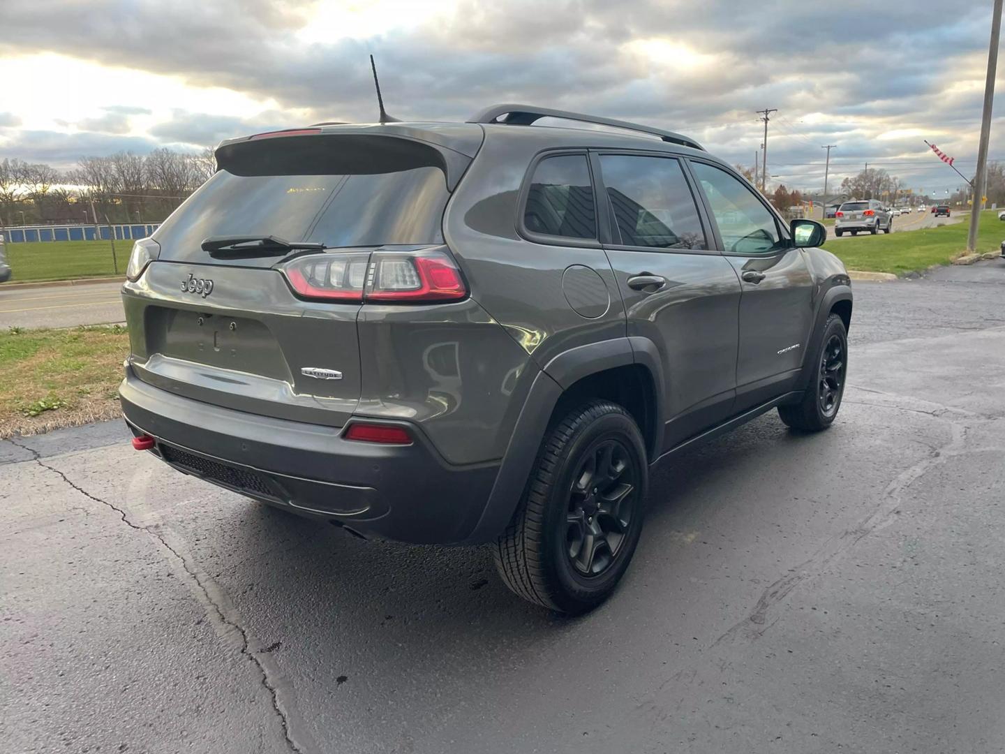 2019 Jeep Cherokee Trailhawk photo 4