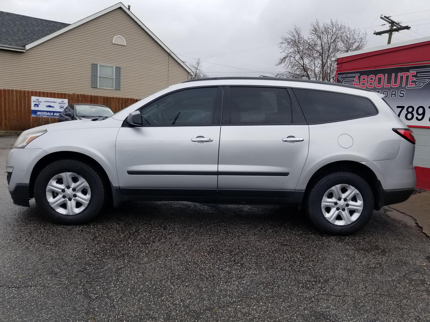 2014 Chevrolet Traverse LS photo 5