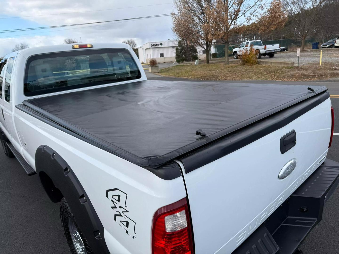 2011 Ford F-250 Super Duty XLT photo 17