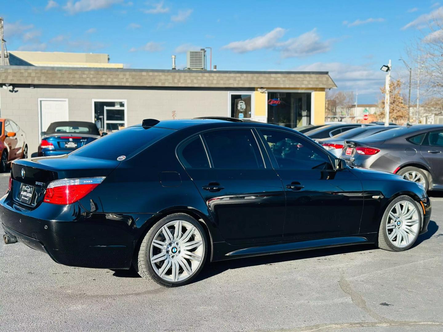 2008 BMW 5 Series 550i photo 4