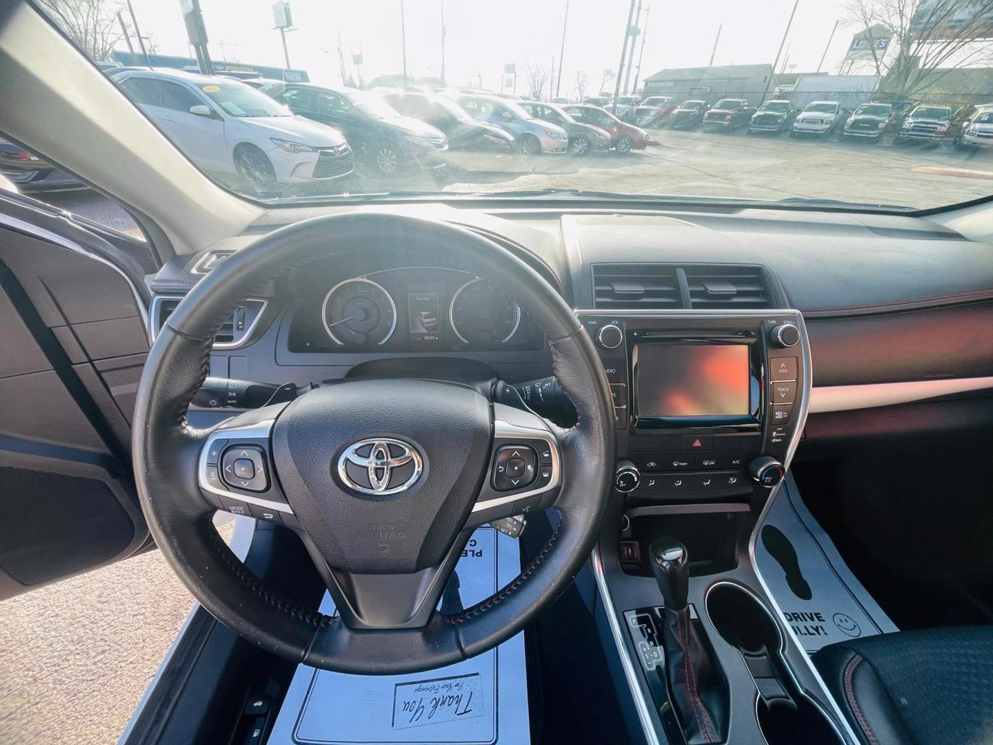 2015 Toyota Camry LE photo 15