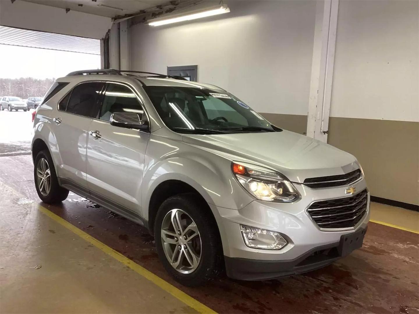 2016 Chevrolet Equinox LTZ photo 14